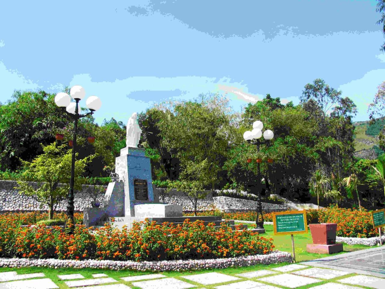 Hotel Thu Trang Quy Nhon Buitenkant foto
